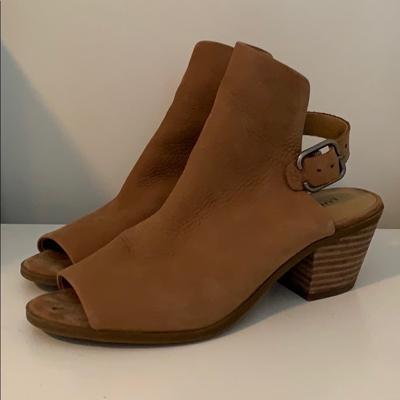 Lucky Brand Peep Toe - Picture 1 of 3